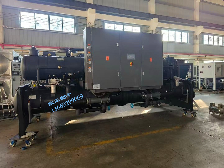 1360kw水源热泵机组